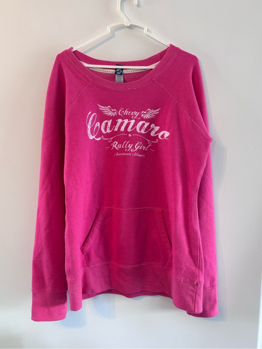 Chevy Camaro Pink Rally Girl crewneck sweater pullover sz Large American Muscle